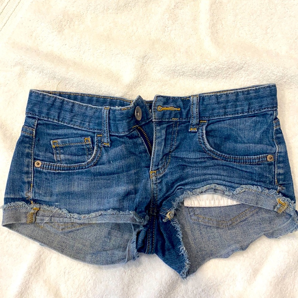 Mossimo Jean shorts size 3